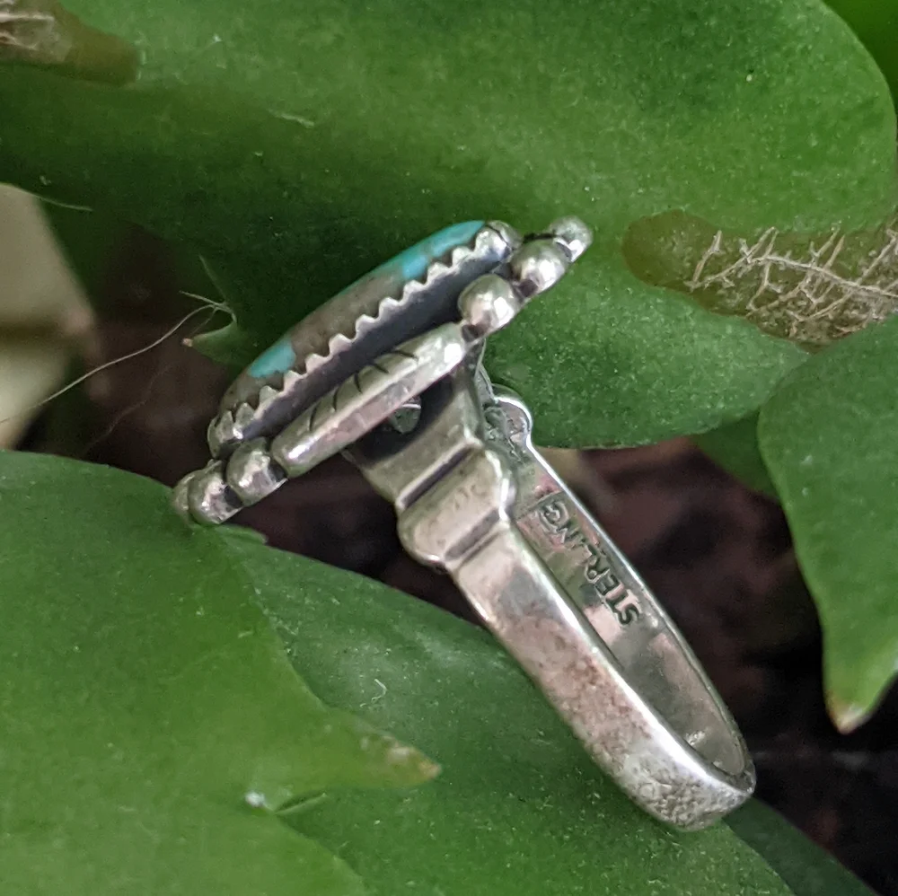 Vintage native American turquoise ring dainty southwestern sterling - Picture 5 of 6